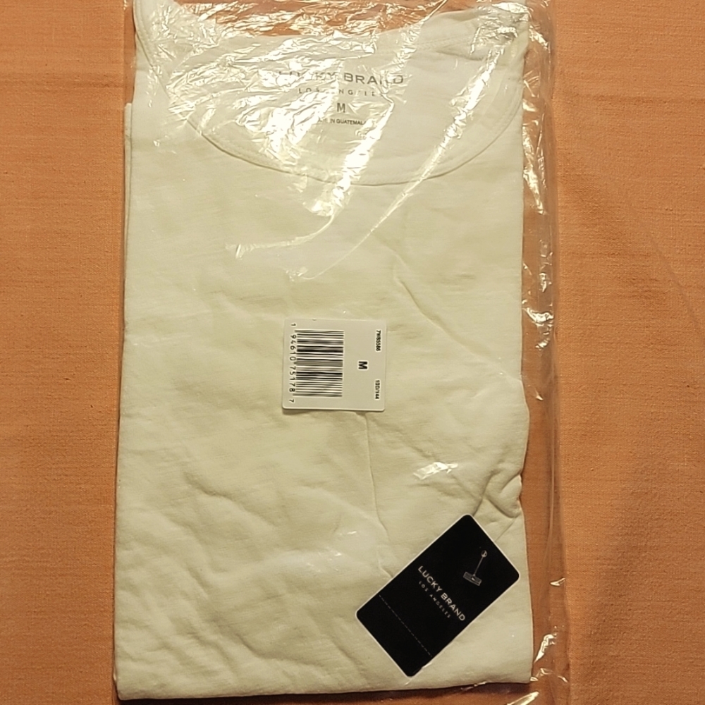 Lucky Brand Women's Boxy T-Shirt Size Medium, Off-White